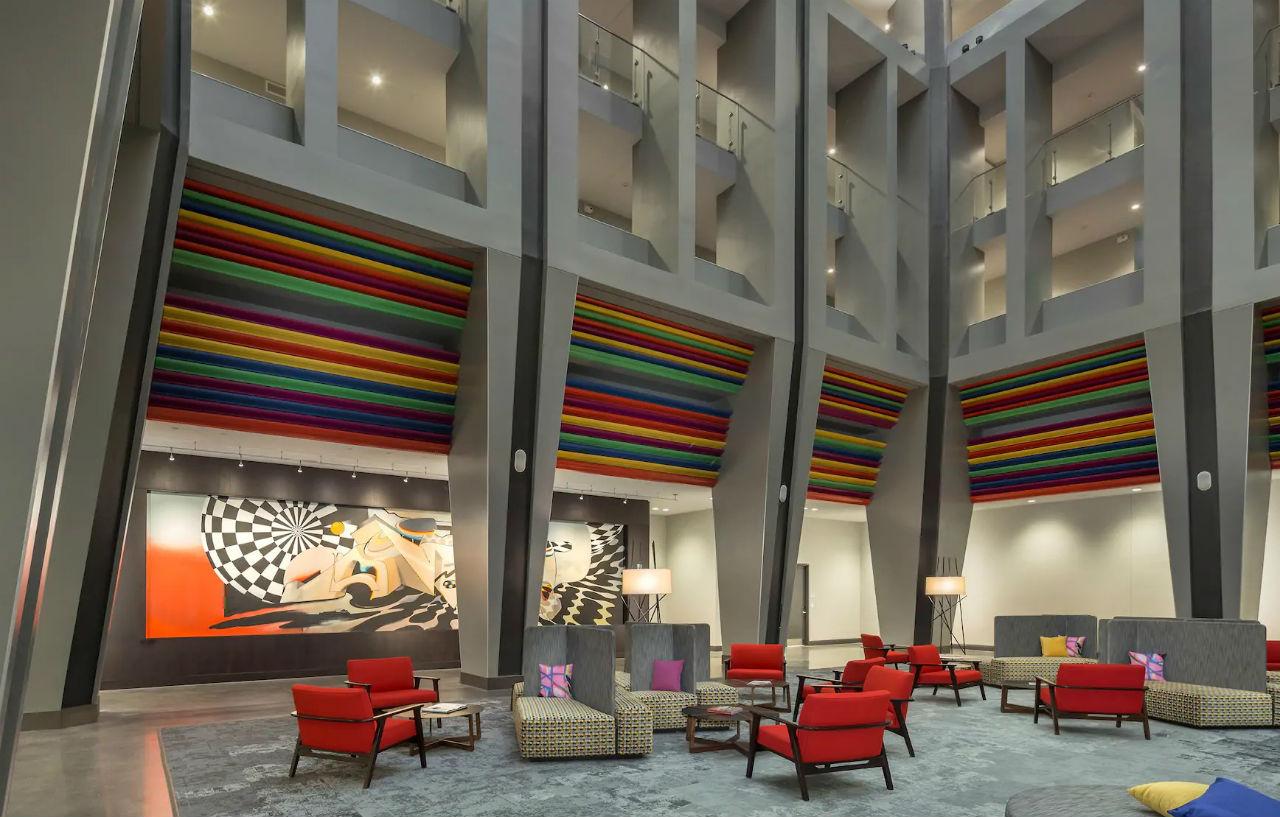The Summit Hotel Cincinnati Exterior photo